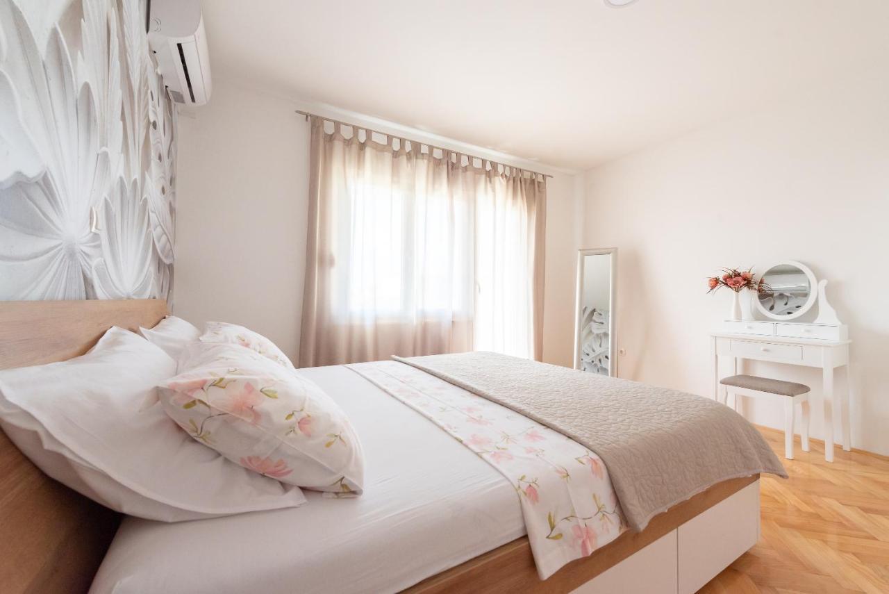 Villa Apartments Duje Kaštela Extérieur photo