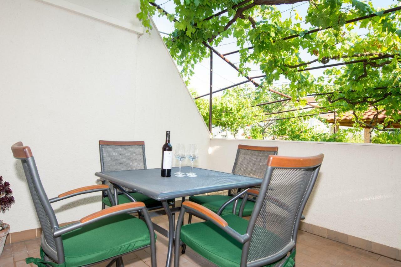 Villa Apartments Duje Kaštela Extérieur photo