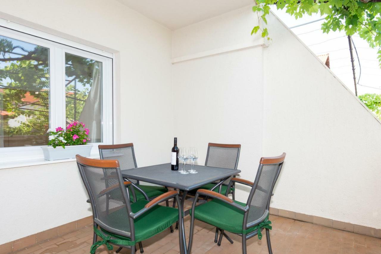 Villa Apartments Duje Kaštela Extérieur photo