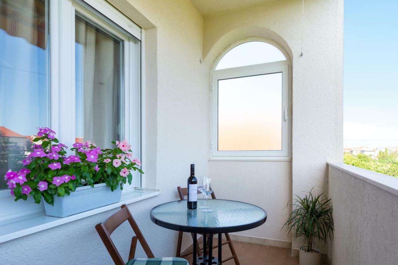 Villa Apartments Duje Kaštela Extérieur photo