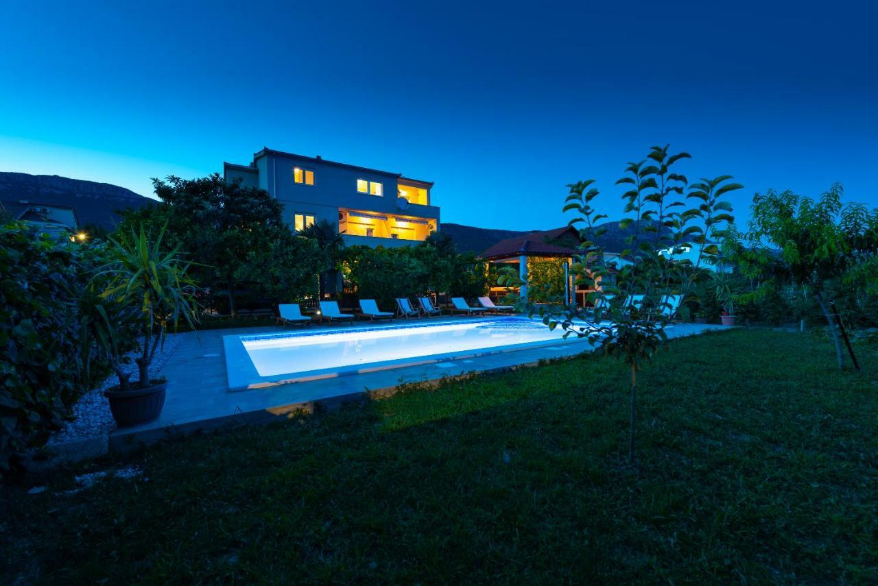 Villa Apartments Duje Kaštela Extérieur photo