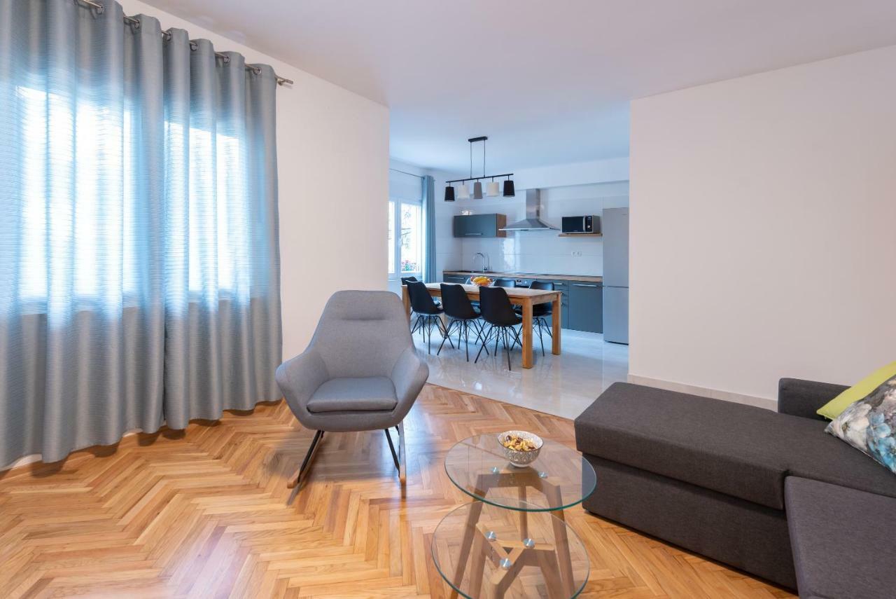 Villa Apartments Duje Kaštela Extérieur photo