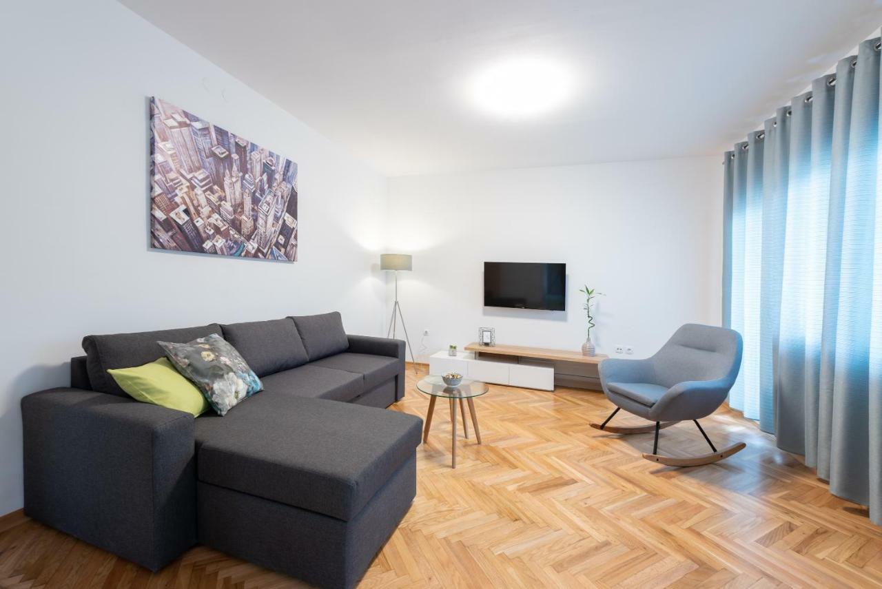 Villa Apartments Duje Kaštela Extérieur photo
