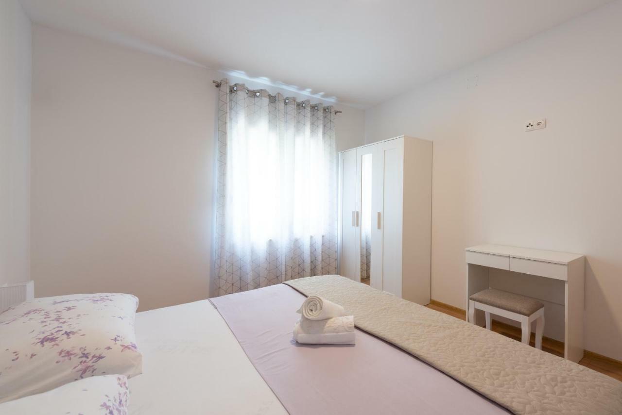 Villa Apartments Duje Kaštela Extérieur photo