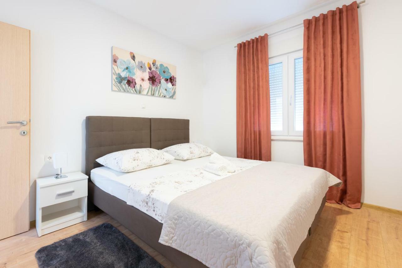 Villa Apartments Duje Kaštela Extérieur photo